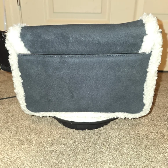 NWT Michael Kors Bradshaw Suede & Faux Shearling Messenger Bag - Picture 5 of 14